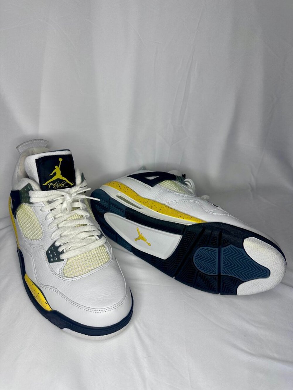 Jordan 4 Retro Rare Air Tour Yellow